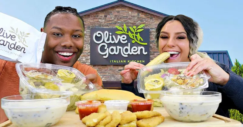 Olive Garden Soup Salad and Breadsticks
